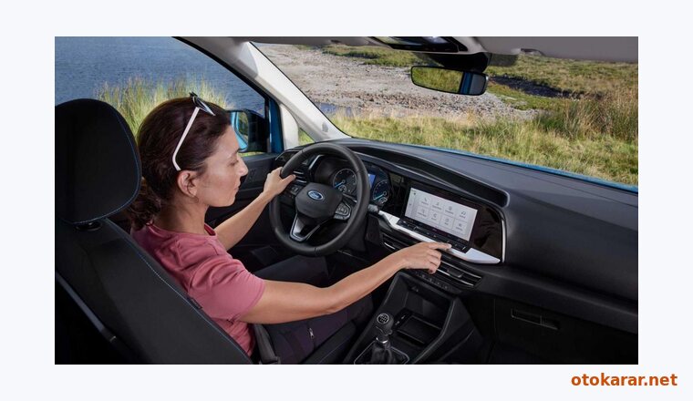 Ford Tourneo Connect resmi