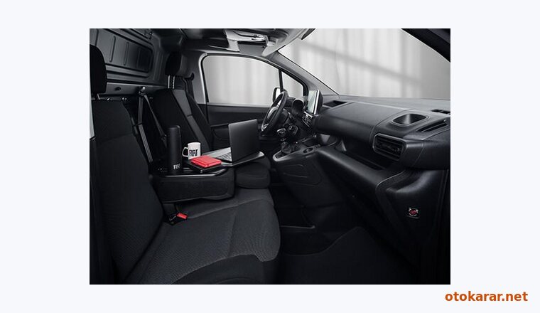 Fiat Doblo Cargo resmi