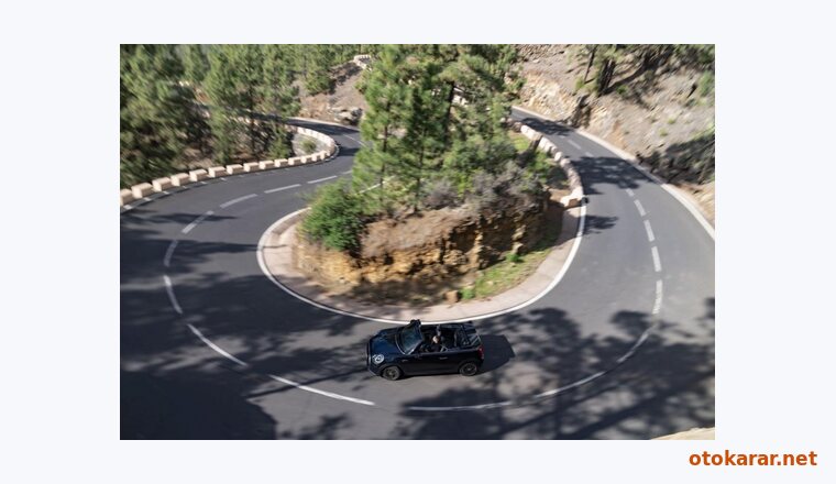 Mini John Cooper Works Cabrıo resmi