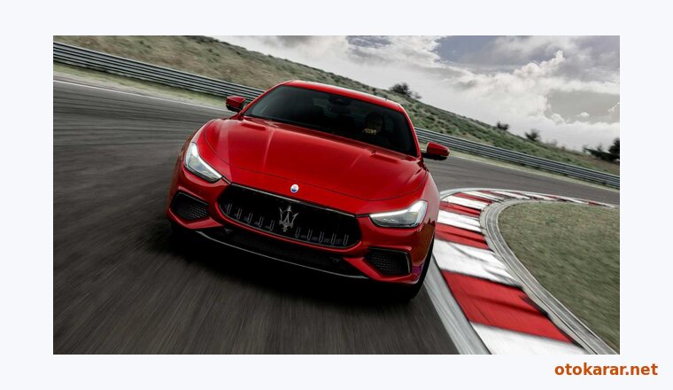 Maserati Qattroporte resmi