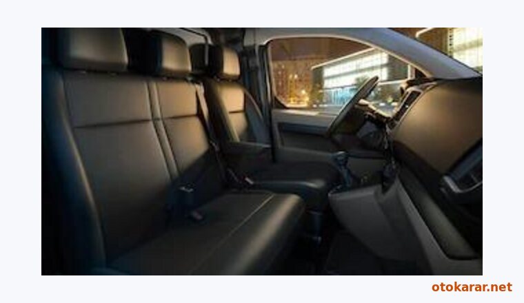 Opel Vivaro Cargo resmi