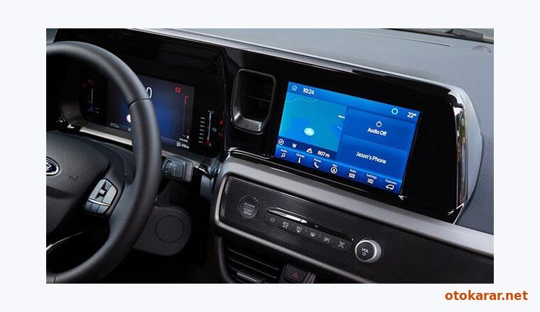 Ford Tourneo Courier resmi