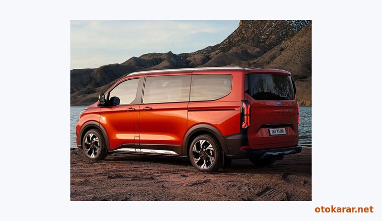 Ford Tourneo Custom Minibüs resmi